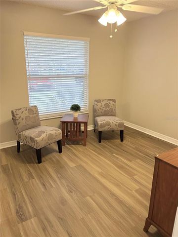 120 KNOLLPOINT DRIVE, Sun City Center, FL 33573