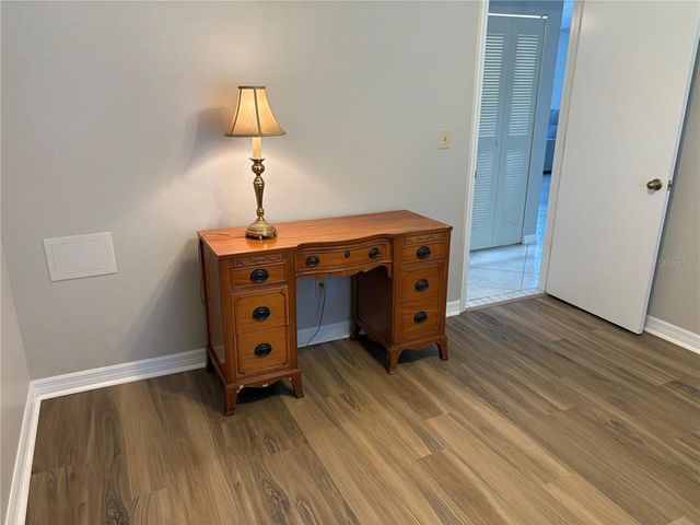 120 KNOLLPOINT DRIVE, Sun City Center, FL 33573