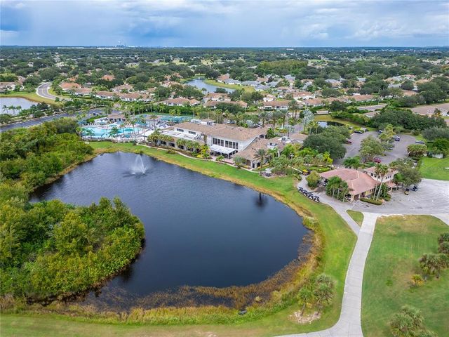 120 KNOLLPOINT DRIVE, Sun City Center, FL 33573
