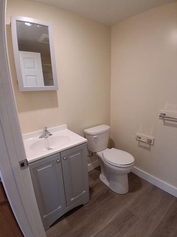 90 Monadnock Highway, Swanzey, NH 03446