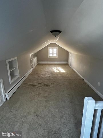 10 BORATEN RD, Royersford, PA 19468