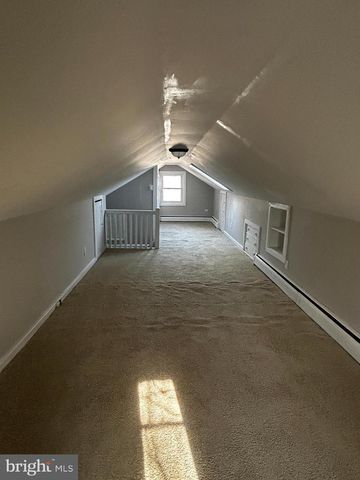 10 BORATEN RD, Royersford, PA 19468