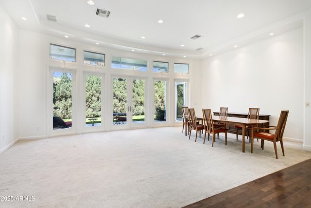 316 E BETHANY HOME Road 10, Phoenix, AZ 85012