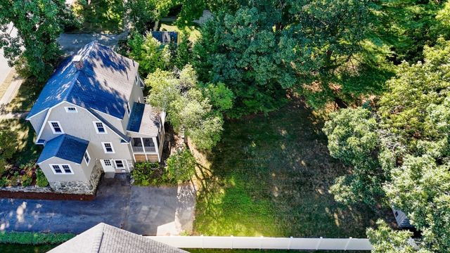 24 Thorndike Street, Reading, MA 01867