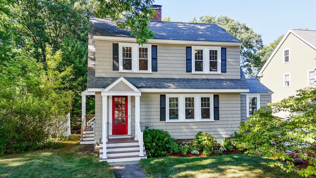 24 Thorndike Street, Reading, MA 01867