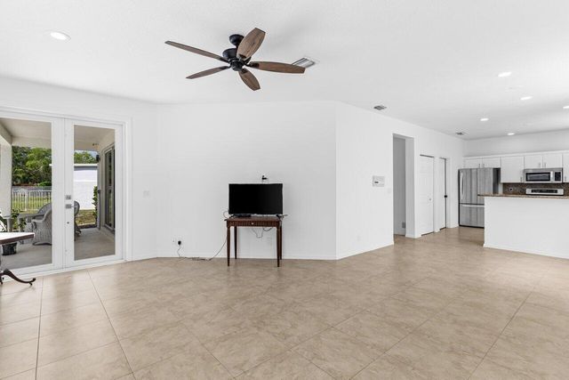 11157 Harbour Springs Circle, Boca Raton, FL 33428