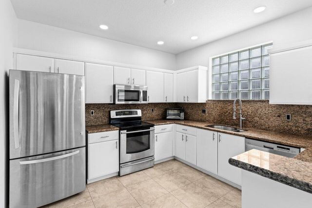 11157 Harbour Springs Circle, Boca Raton, FL 33428