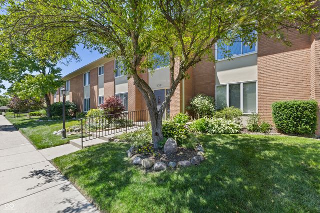 530 Hunters D, Carmel, IN 46032
