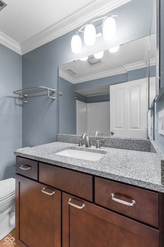 530 Hunters D, Carmel, IN 46032