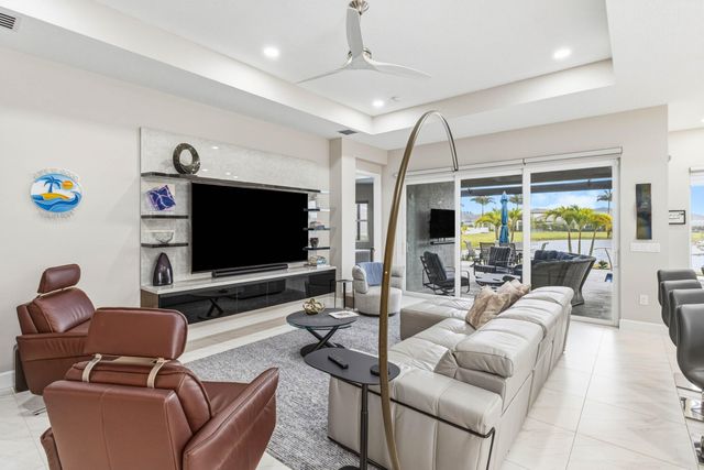 13697 Whistler Mountain Road, Delray Beach, FL 33446