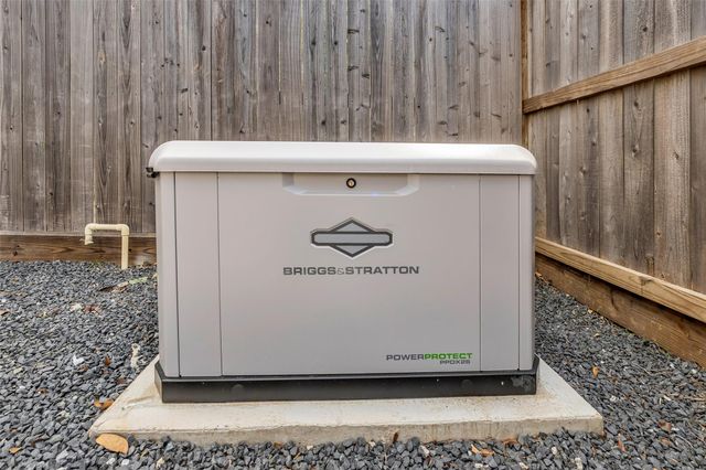 800 Walton Street, Houston, TX 77009