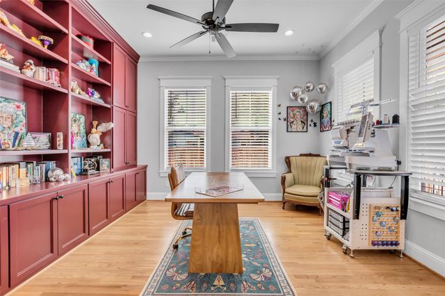 800 Walton Street, Houston, TX 77009