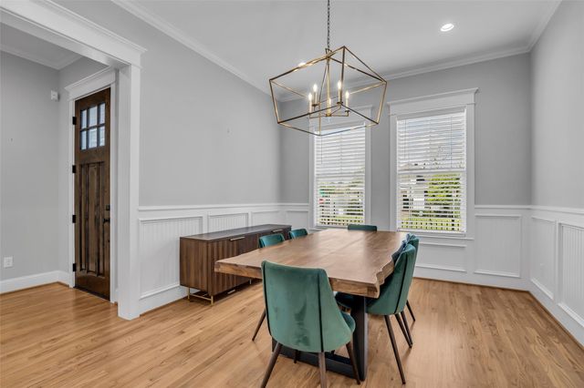 800 Walton Street, Houston, TX 77009