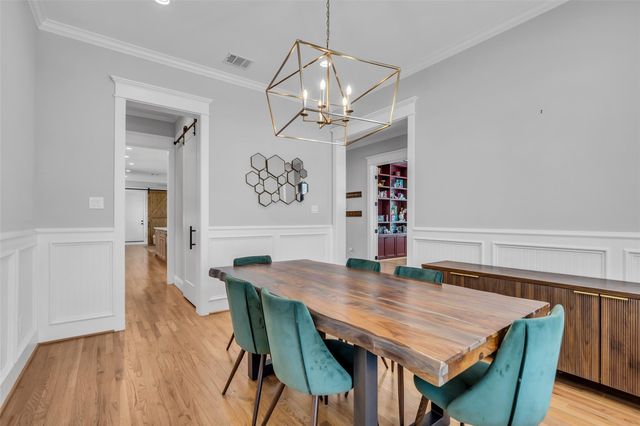 800 Walton Street, Houston, TX 77009