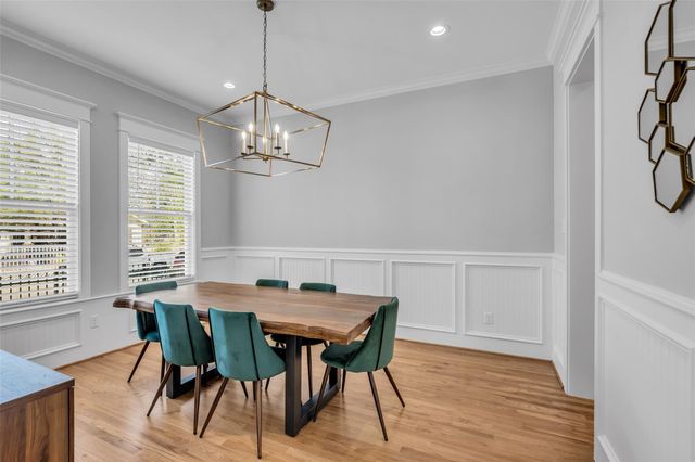 800 Walton Street, Houston, TX 77009