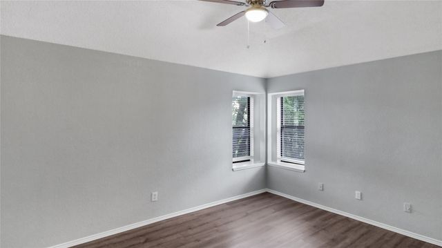 6305 Meadow Glen Drive, Arlington, TX 76018