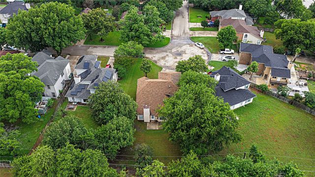 6305 Meadow Glen Drive, Arlington, TX 76018