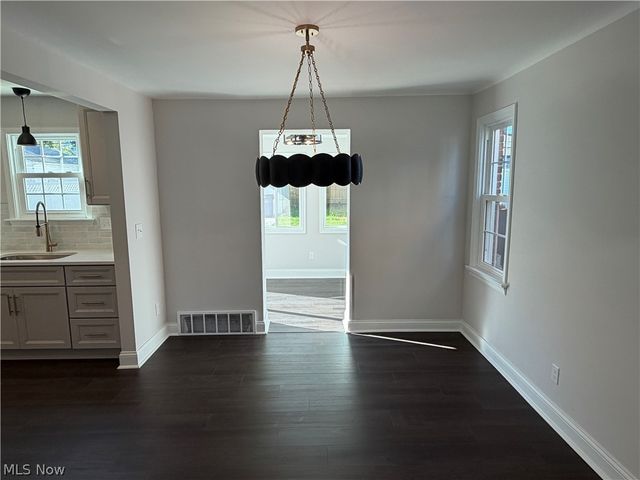 17012 Eldamere Avenue, Cleveland, OH 44128