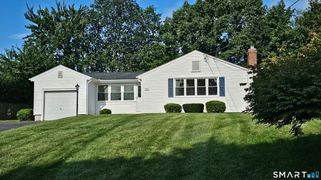 73 Knollwood Road, West Hartford, CT 06110