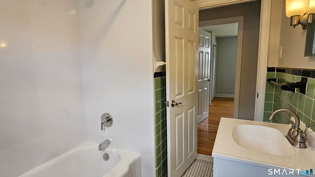 73 Knollwood Road, West Hartford, CT 06110