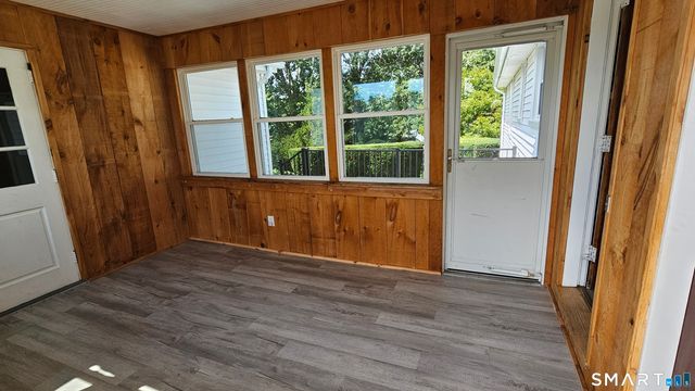 73 Knollwood Road, West Hartford, CT 06110