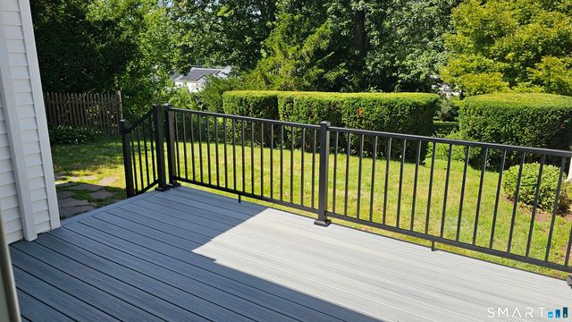 73 Knollwood Road, West Hartford, CT 06110