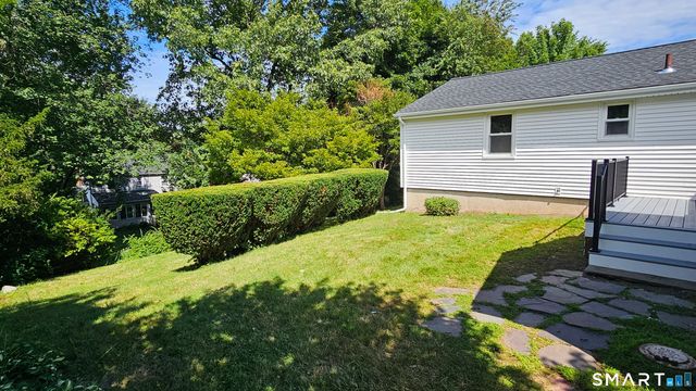 73 Knollwood Road, West Hartford, CT 06110