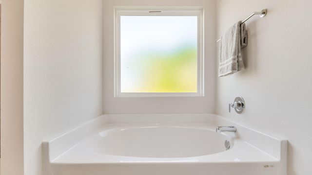 2127 Chirping Cricket Court, Gulf Breeze, FL 32563