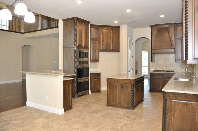 218 Crestview Drive, Midlothian, TX 76065