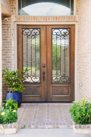 218 Crestview Drive, Midlothian, TX 76065