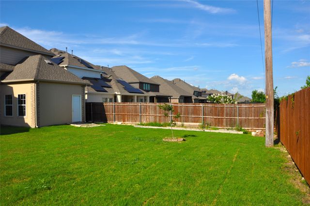 218 Crestview Drive, Midlothian, TX 76065