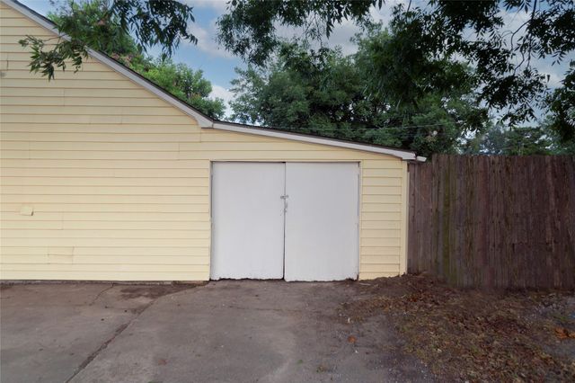 1100 E Miami Avenue, Mcalester, OK 74501