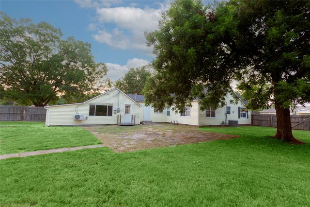 1100 E Miami Avenue, Mcalester, OK 74501