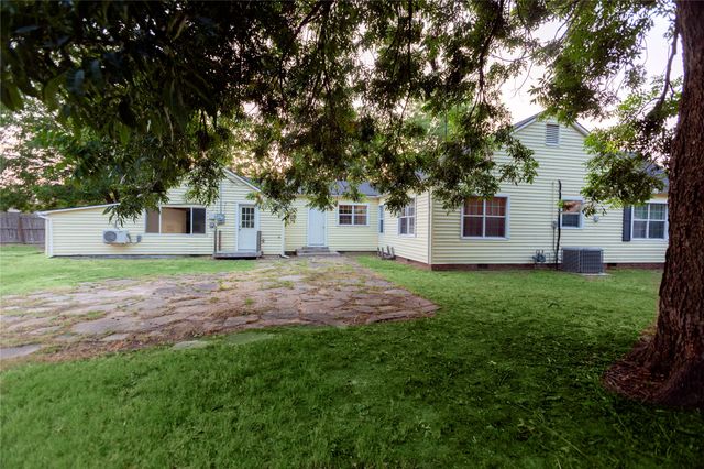 1100 E Miami Avenue, Mcalester, OK 74501