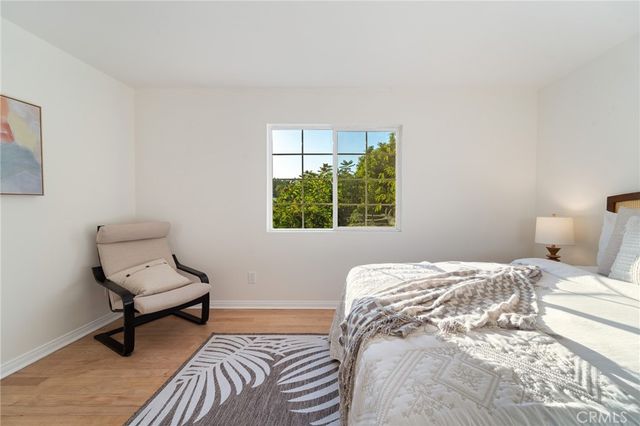1637 N Alvarado, Los Angeles, CA 90026