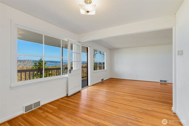 7508 56th Avenue NE, Seattle, WA 98115