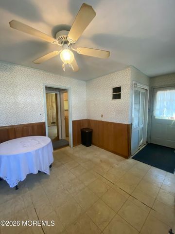 50 7th Street, Hazlet, NJ 07734