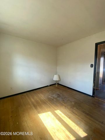 50 7th Street, Hazlet, NJ 07734