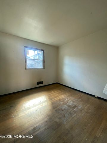 50 7th Street, Hazlet, NJ 07734