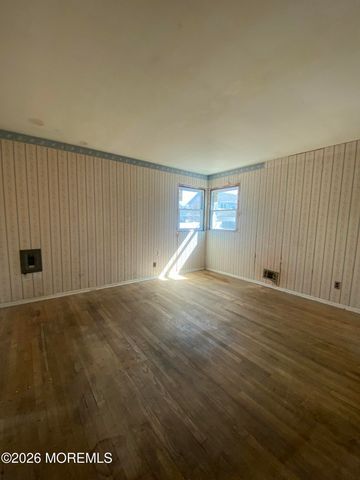 50 7th Street, Hazlet, NJ 07734