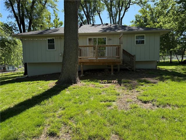 15604 Allen Avenue, Belton, MO 64012