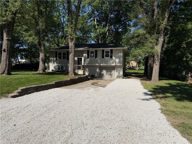 15604 Allen Avenue, Belton, MO 64012