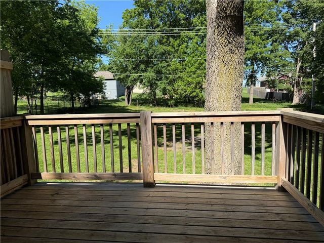 15604 Allen Avenue, Belton, MO 64012