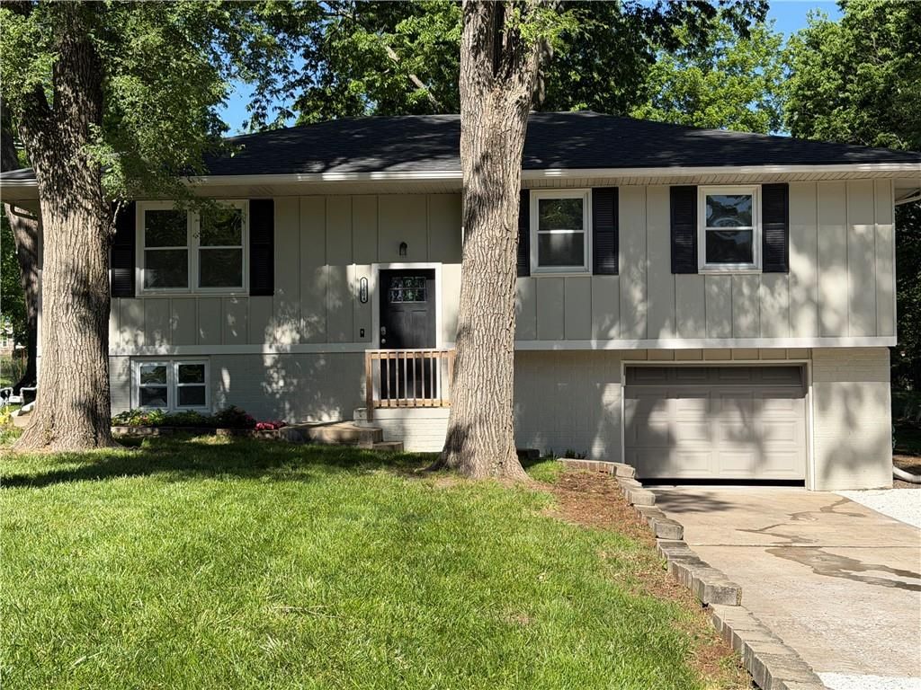 15604 Allen Avenue, Belton, MO 64012