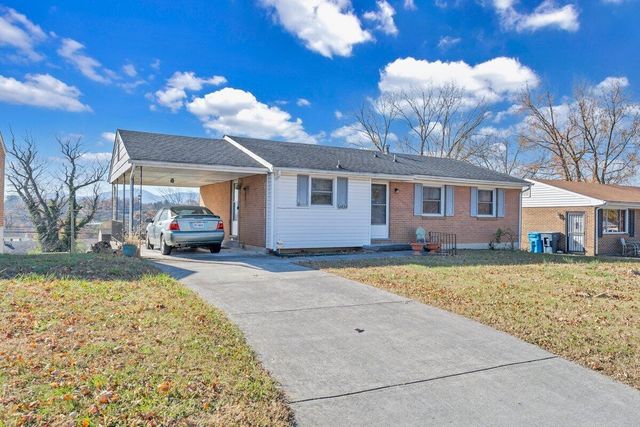 3858 Long Meadow AVE, Roanoke, VA 24017