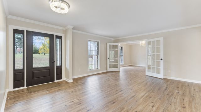 416 Powers Rd, Manchester, TN 37355