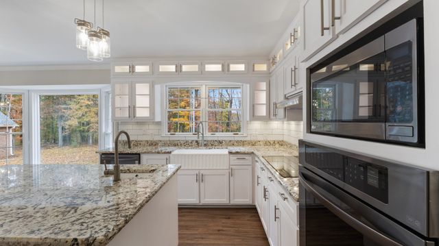 416 Powers Rd, Manchester, TN 37355