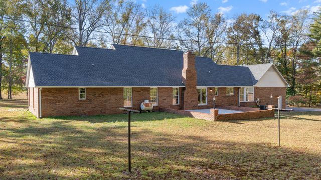 416 Powers Rd, Manchester, TN 37355