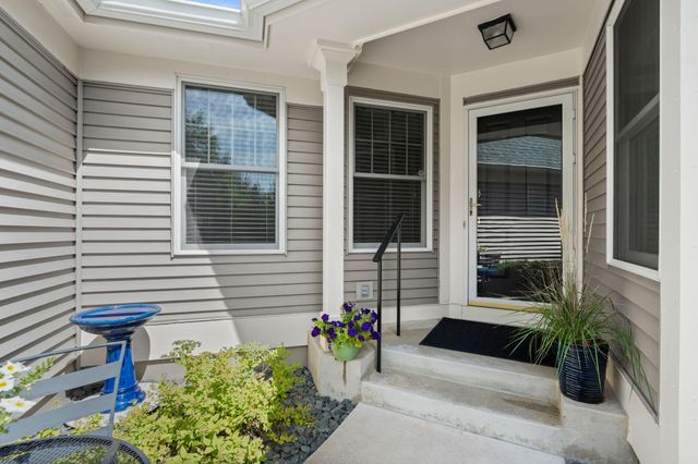 2996 Highcourte, Roseville, MN 55113