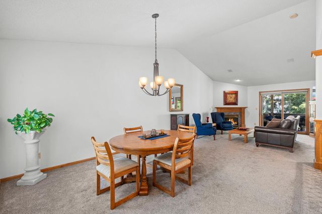 2996 Highcourte, Roseville, MN 55113